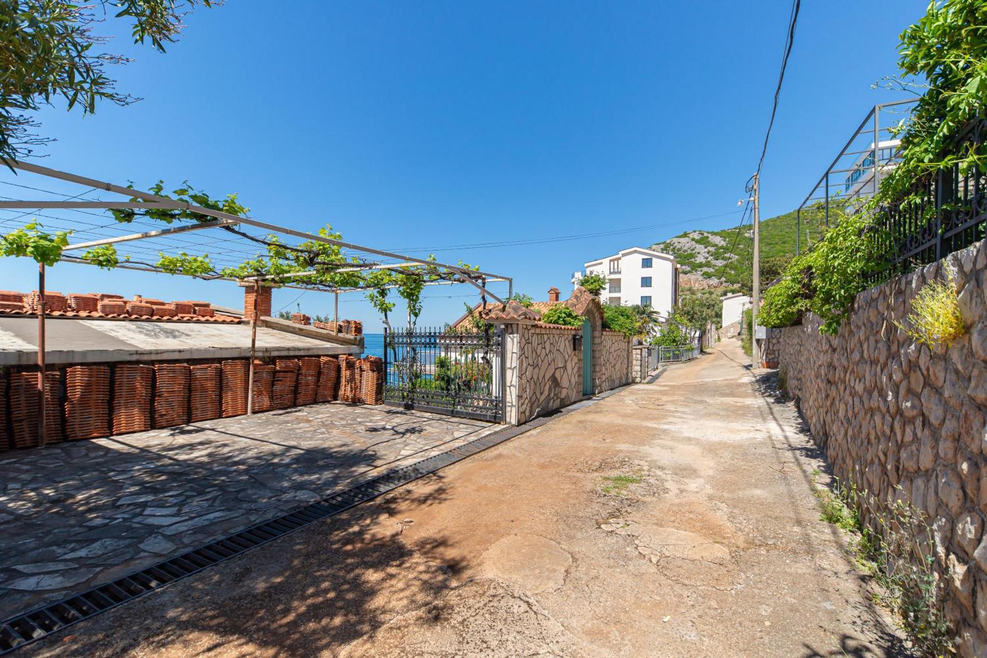 Vila Dora Dobra Voda Luaran gambar